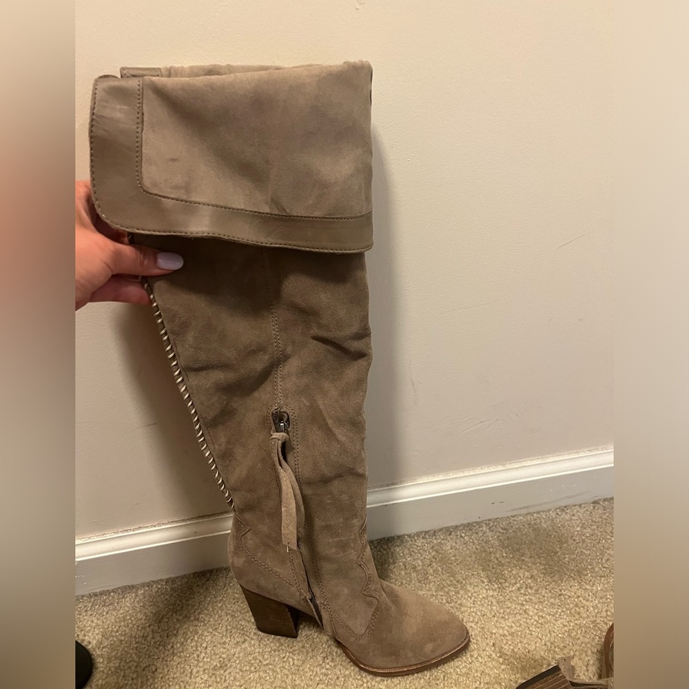 Suede gray knee-high boots worn 3 times.